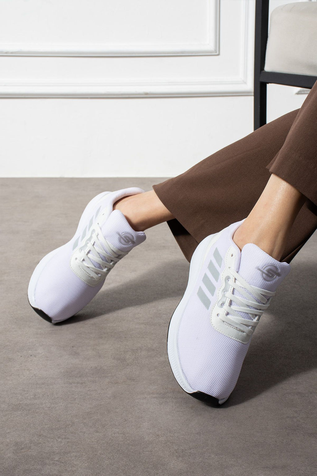 Anında Kapımda | Unisex Çizgi Detaylı Rahat Taban File Sneaker – Günlük Yürüyüş ve Spor Ayakkabı 2025 Modeli