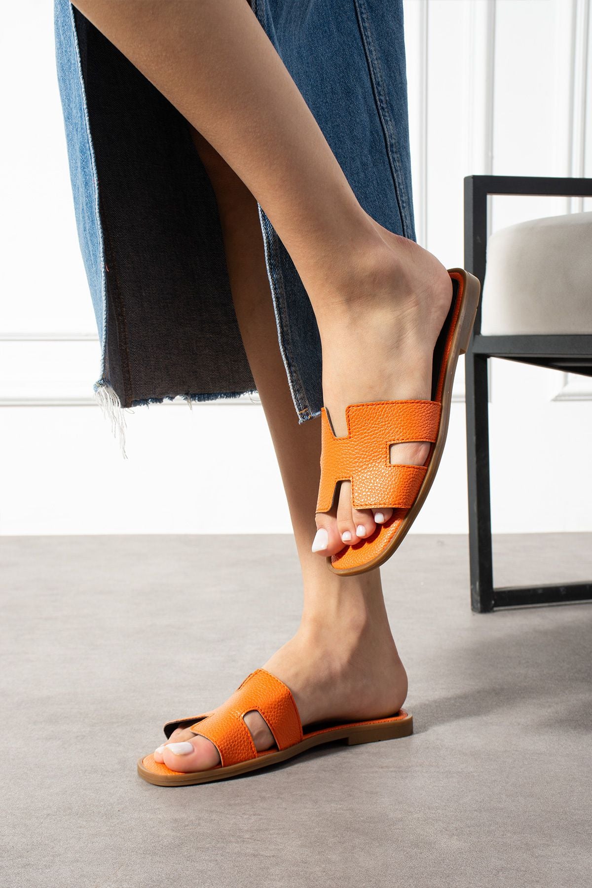 Anında Kapımda | Kadın Yazlık Düz Taban Rahat Günlük Terlik – Ev ve Dış Mekan Kullanımına Uygun Oran Modeli