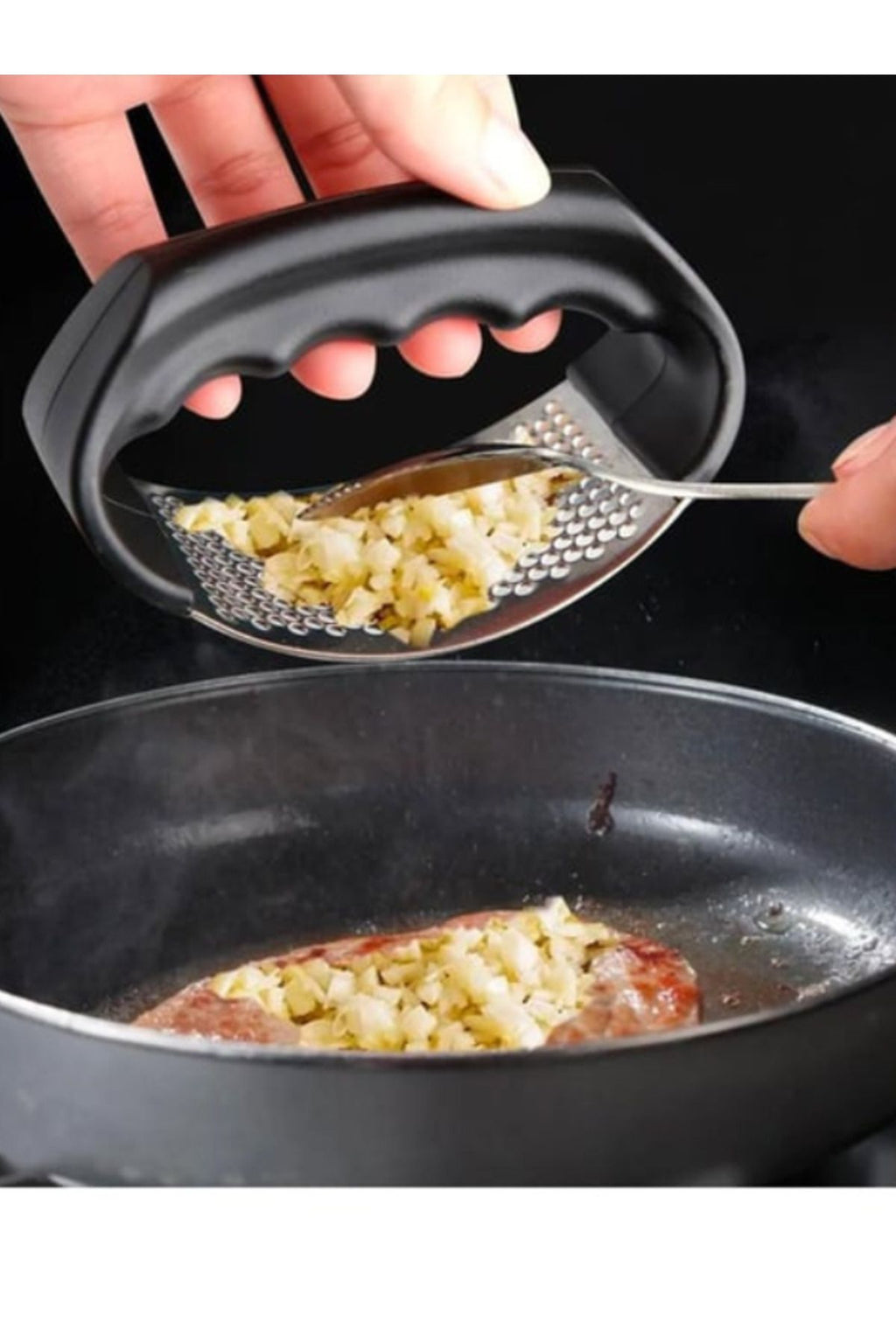 Anında Kapımda | Paslanmaz Çelik Sarımsak Ezici – Pratik & Dayanıklı Metal Sarımsak Ezeceği