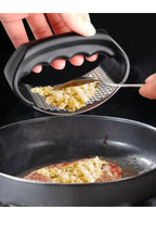 Anında Kapımda | Paslanmaz Çelik Sarımsak Ezici – Pratik & Dayanıklı Metal Sarımsak Ezeceği